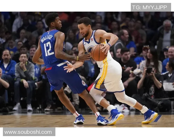 勇士客场力克快船，系列赛2-1领先：不屈斗志引领新时代篮球传奇