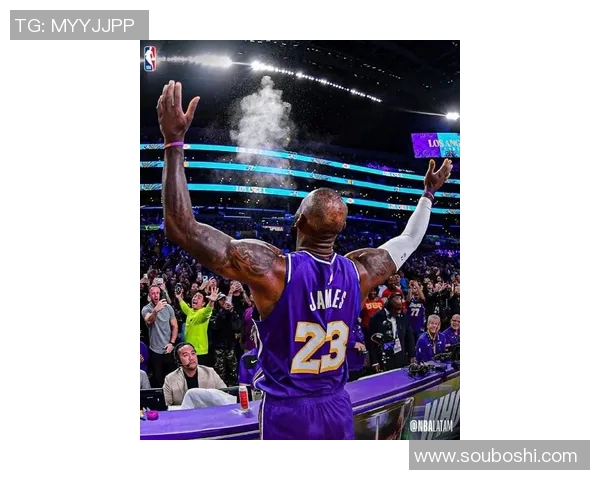 詹姆斯在湖人首秀砍下30+，以128-120战胜快船，征服洛杉矶!